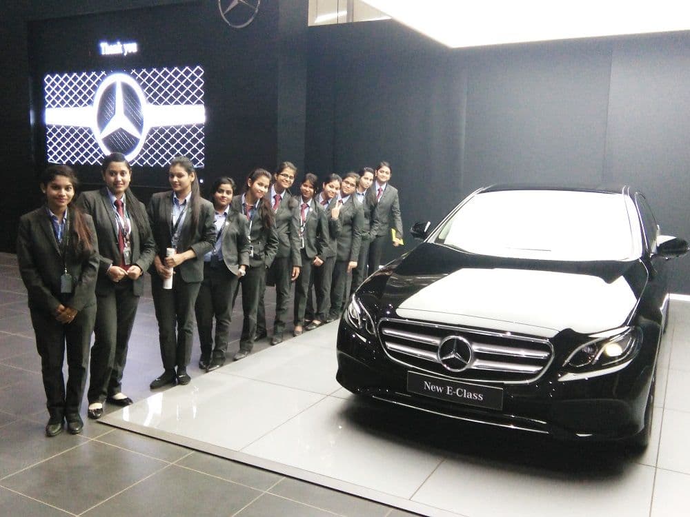 Mercedez Benz_3